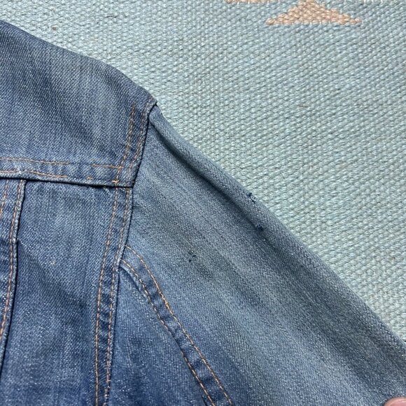 Vintage 70s Levi’s for gals denim trucker jacket big E distressed women S/M - Picture 16 of 16